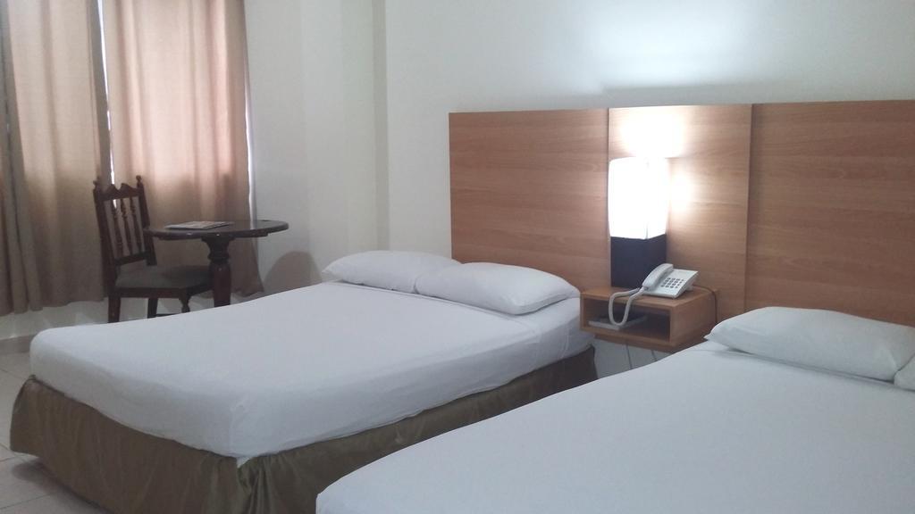 Hotel Aramo Панама Номер фото